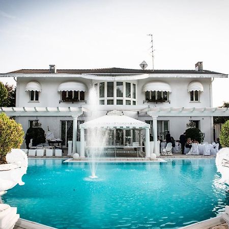 Villa Patrizia Magnago Eksteriør bilde