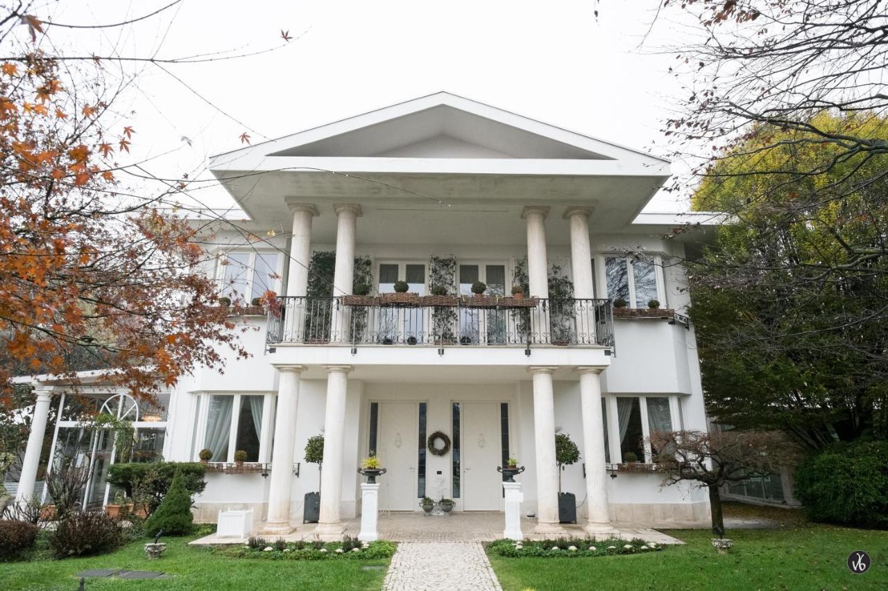 Villa Patrizia Magnago Eksteriør bilde